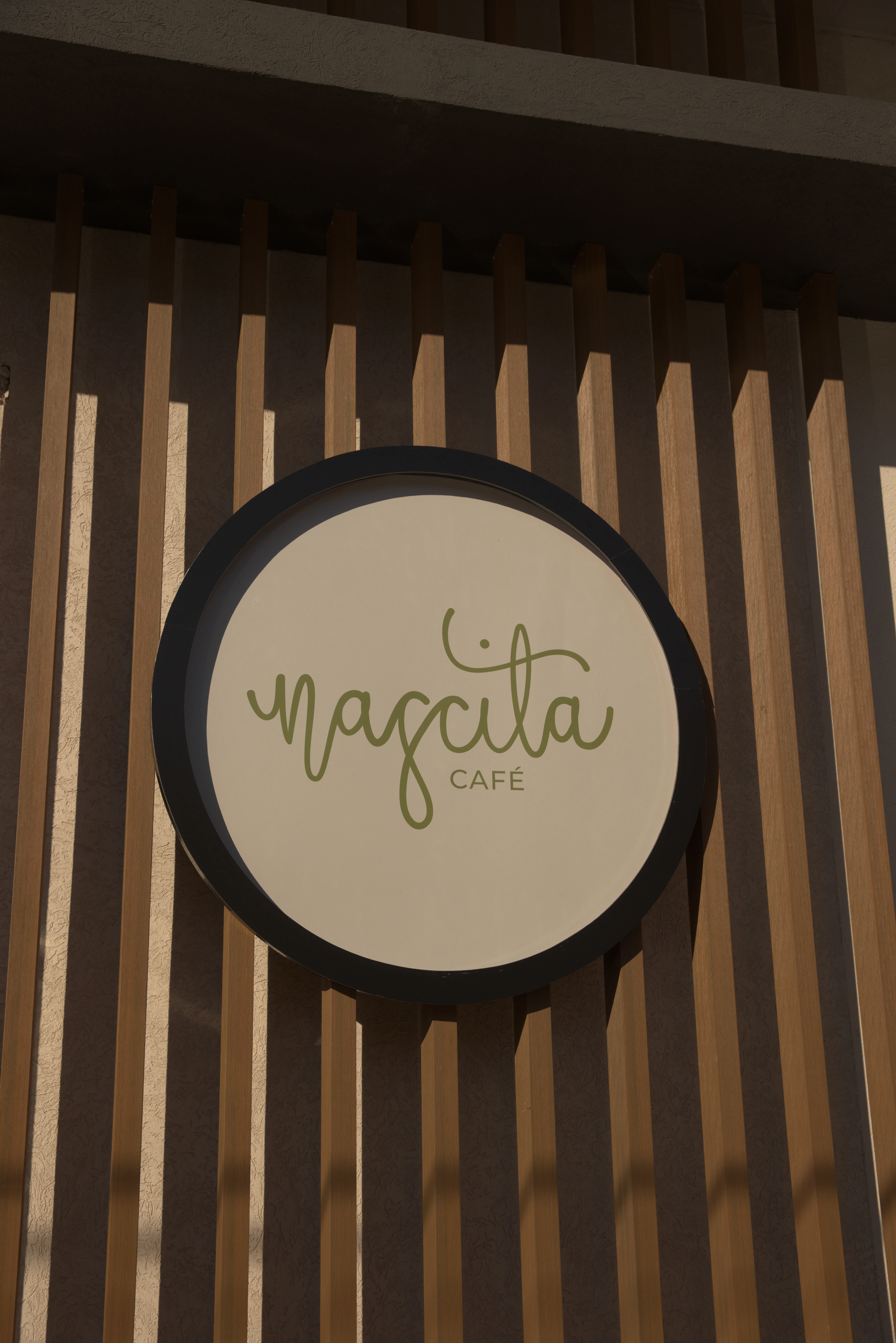 Detalle de una taza de cafe de especialidad